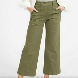 Everlane Wide Leg Cropped Utility Pant in Olive Green